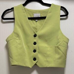 Love Tree Women's Bright Green Buttoned Crop Top
